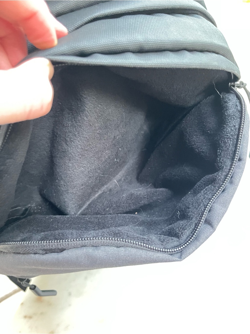 Incase grey backpack - Picture 6 of 11